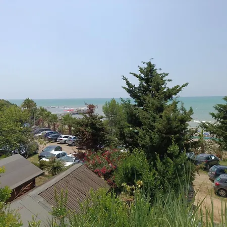 Plazhi Gjeneralit - Small - - - - Üdülőpark Kavaja