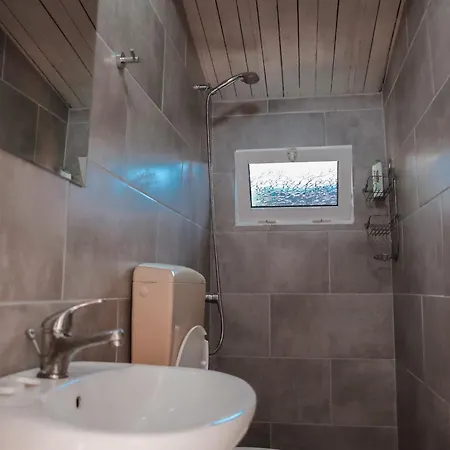 Üdülőpark Plazhi Gjeneralit - Small - - - - *