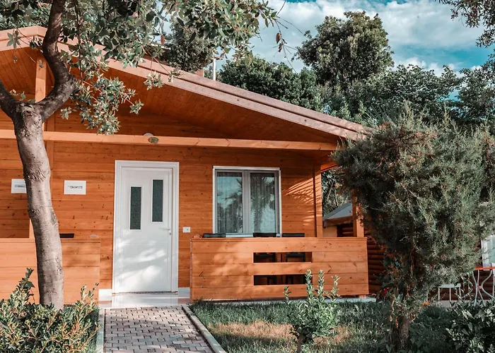 Plazhi Gjeneralit - Small - - - - * Кавая